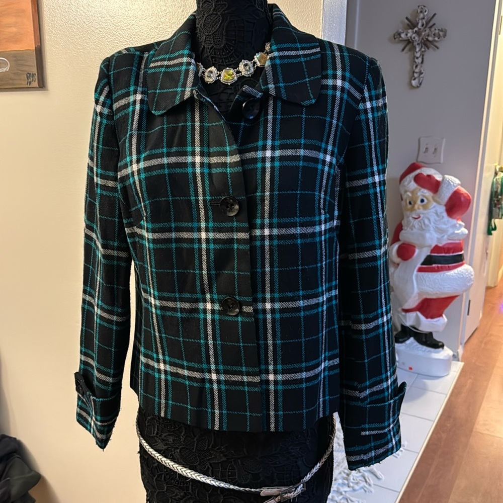 R. Q. T., 16 P button plaid jacket, clean, personal opinion medium